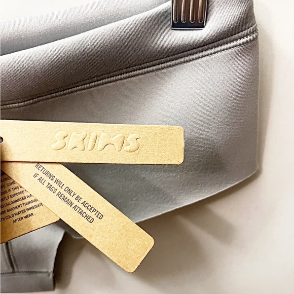 SKIMS 🌟Scuba Swim Bikini Bottom 🌟 NWT - Picture 5 of 5